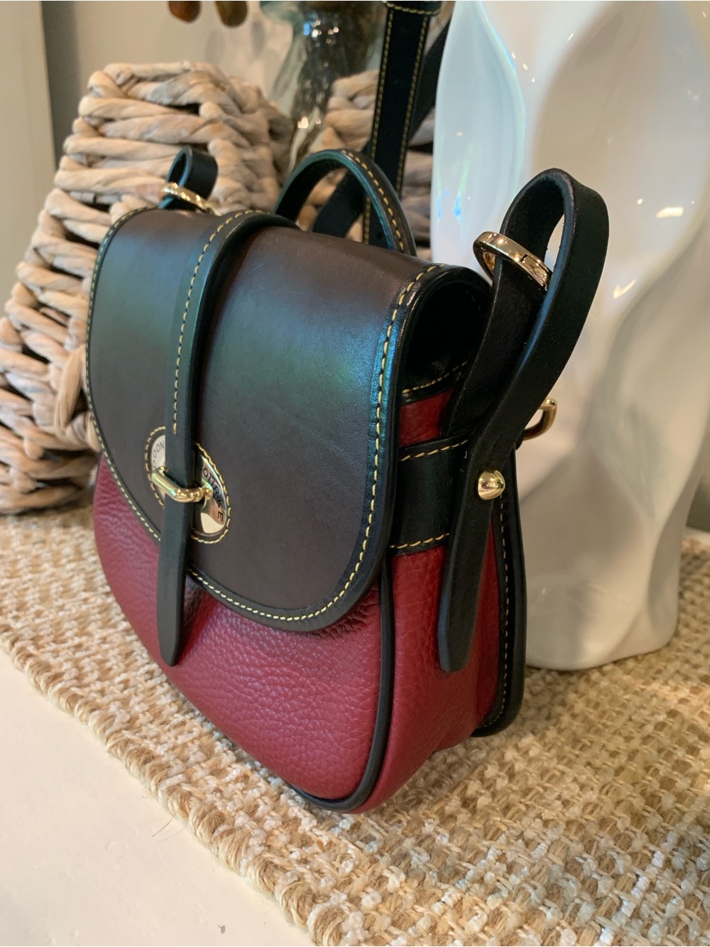 Vintage Dooney & Bourke Brown and Red Leather Saddle Crossbody - Picture 3 of 12